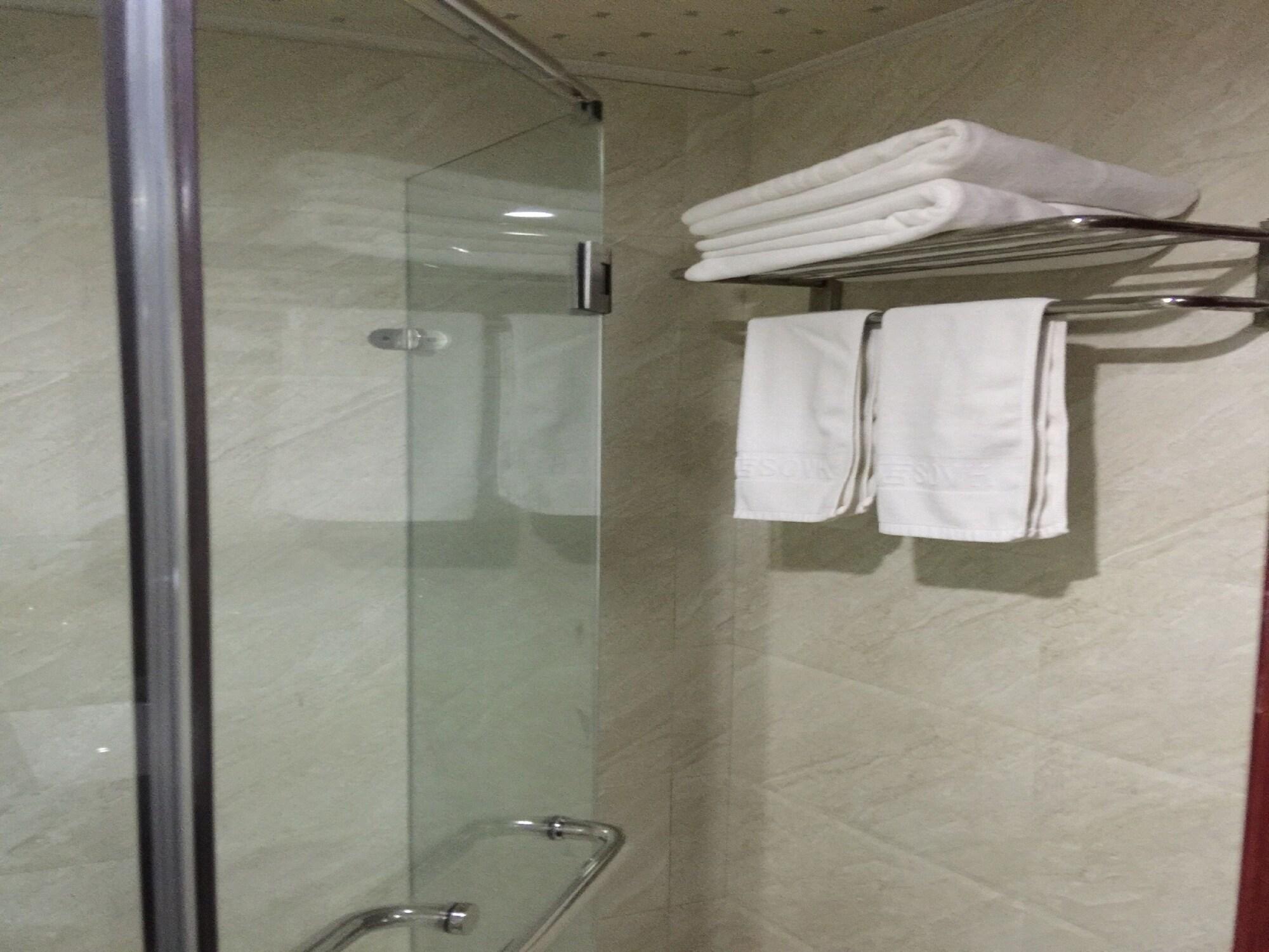 Saipan Ocean View Hotel Garapan Bagian luar foto