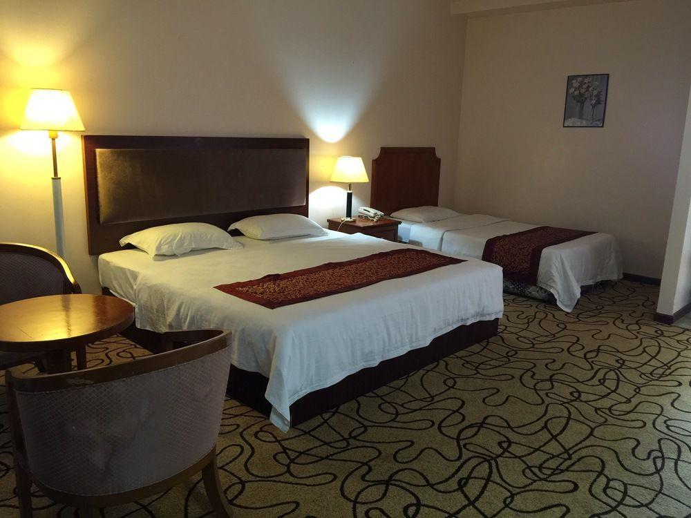 Saipan Ocean View Hotel Garapan Bagian luar foto