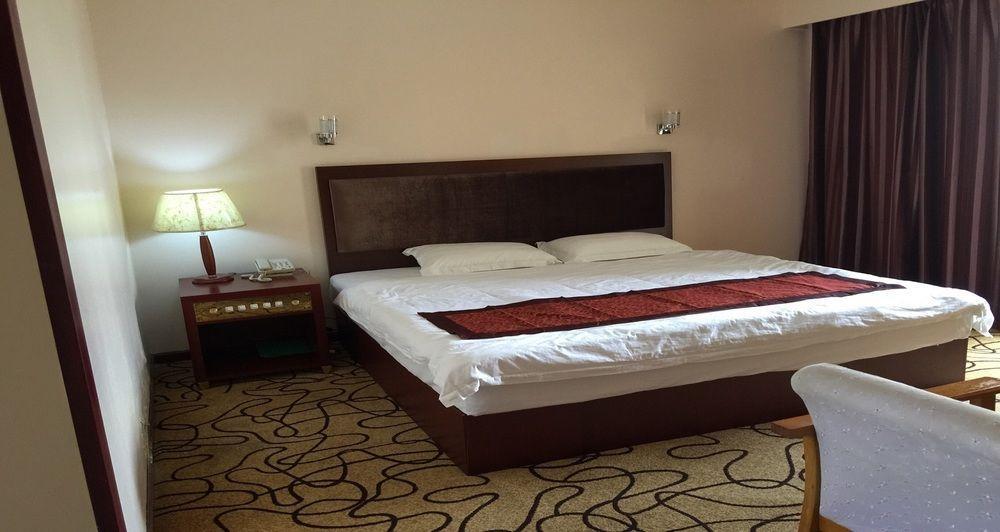 Saipan Ocean View Hotel Garapan Bagian luar foto